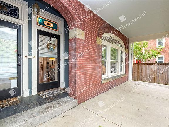 Shared Front Porch - Welcome Home!