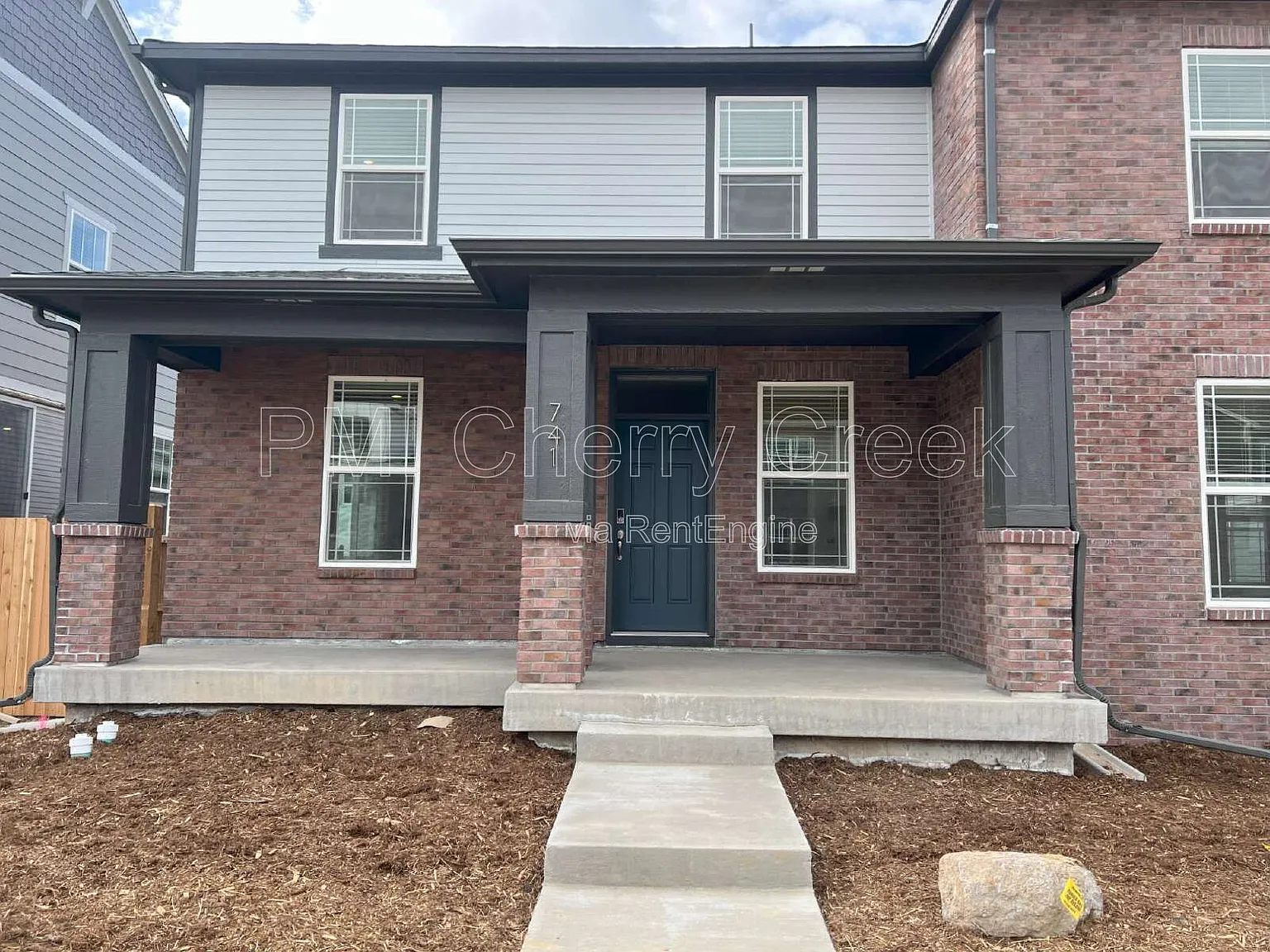 3 bed, 2.5 bath, 1577 sqft, $2,800 — Photo 2