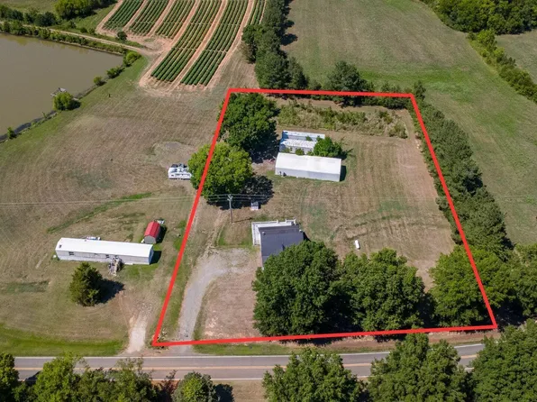 1509 Oak Hill Rd, Oxford, NC 27565