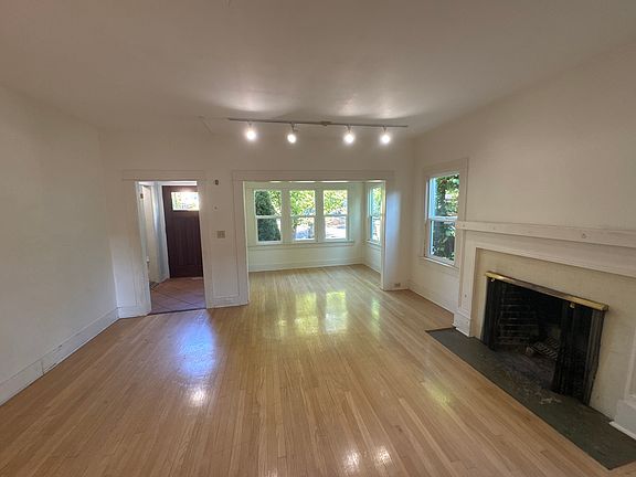 3rd image of 227 SW 7th St