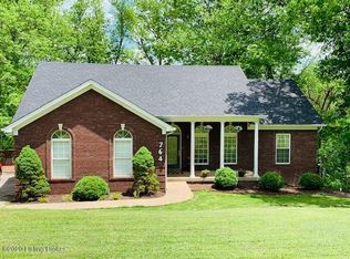 764 Old Mill Stream Ln, Shepherdsville, KY 40165