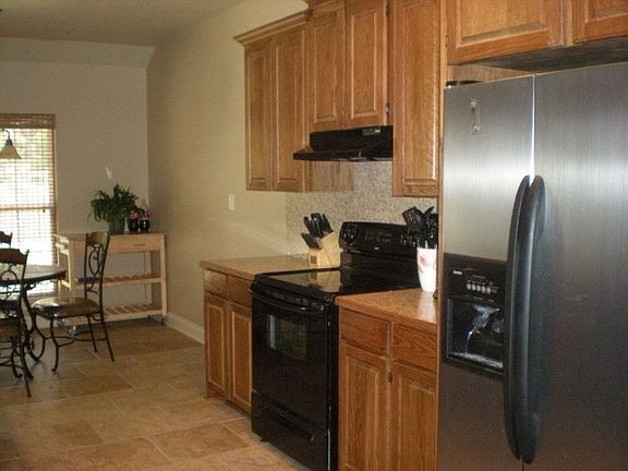 4th image of 937 Wineberry Ln