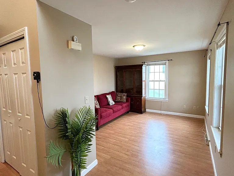35 Fox Meadow Dr — Photo 6