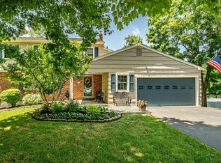 813 Mockingbird Ln, Audubon, PA 19403