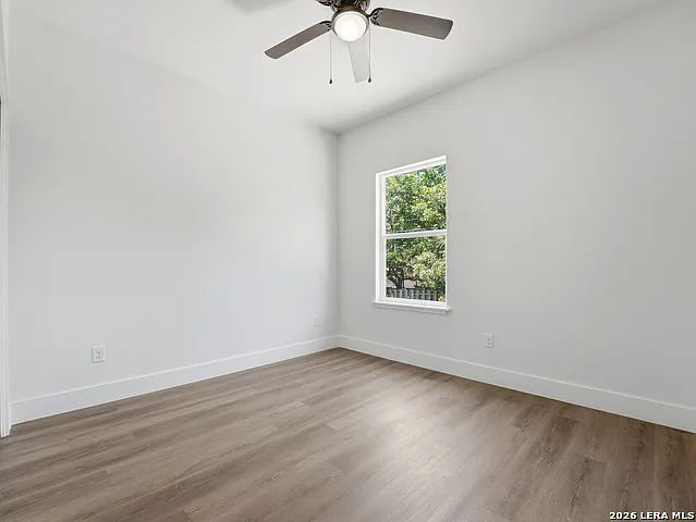 609 Elm St — Photo 17