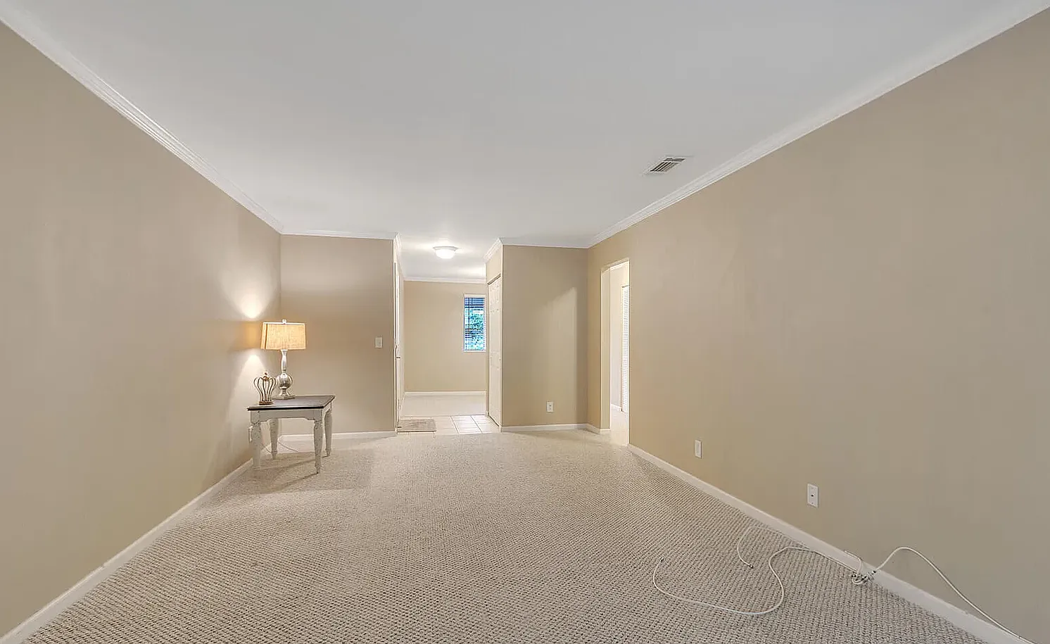 1 bed, 799 sqft, $1,150 — Photo 2