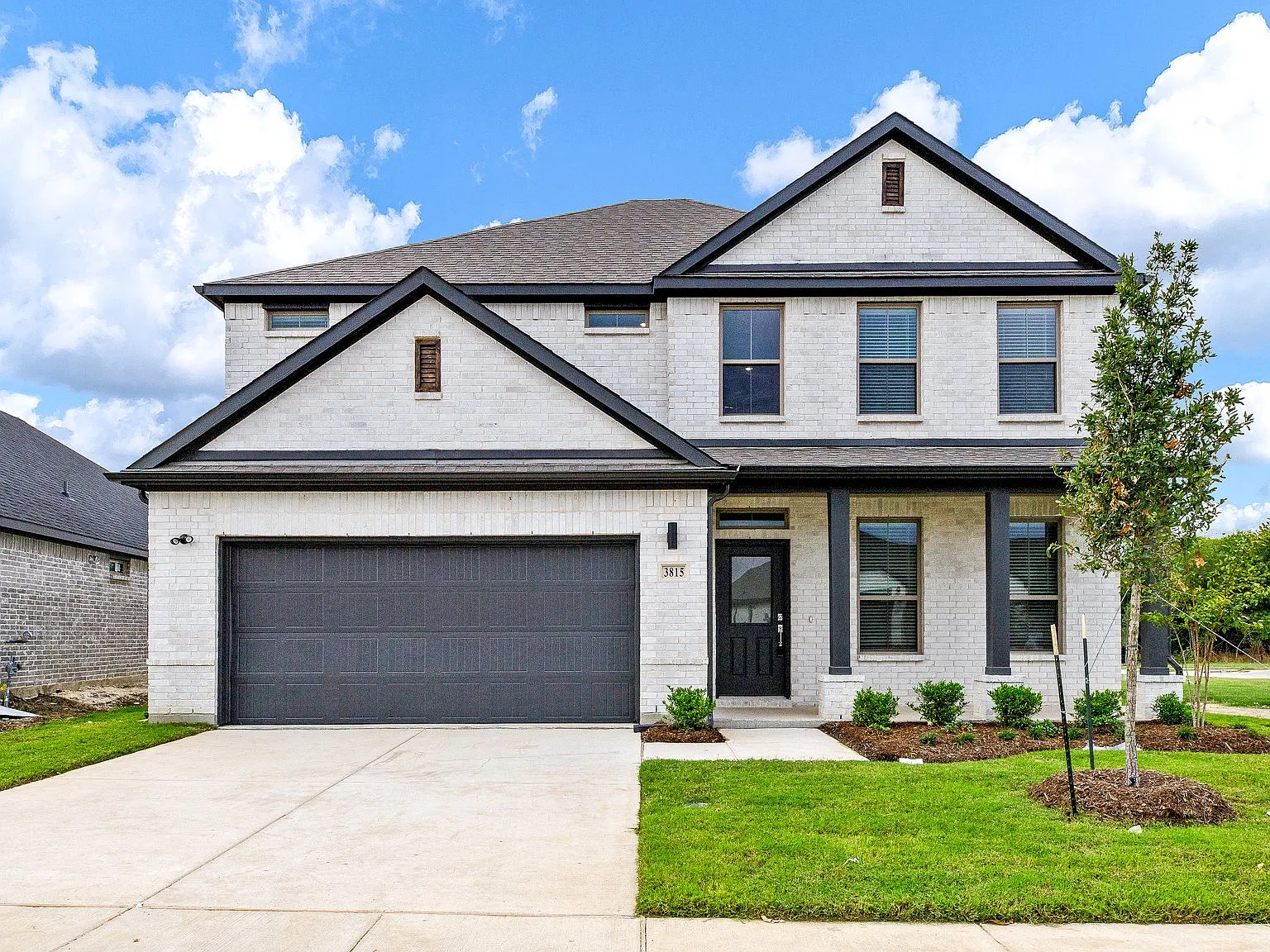 5 bed, 3331 sqft, $3,200 — Photo 1