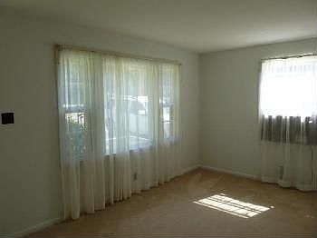 4th image of 428 Circle Dr
