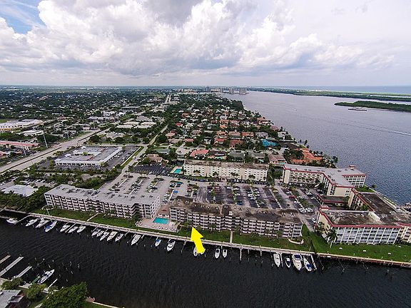 2nd image of 104 Paradise Harbour Blvd APT 103