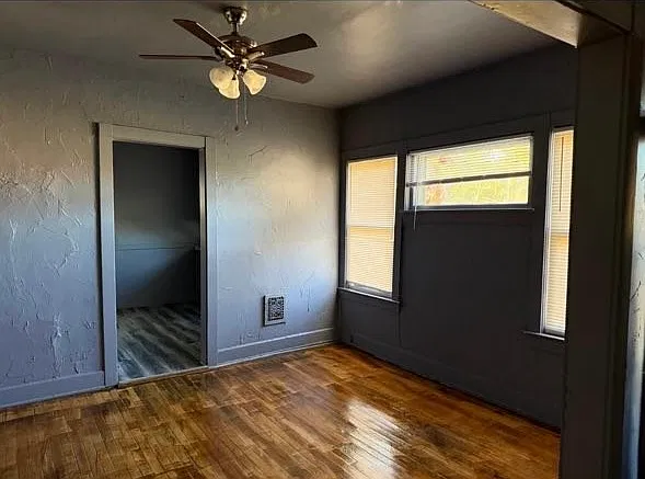 2 bed, 995 sqft, $1,220 — Photo 3