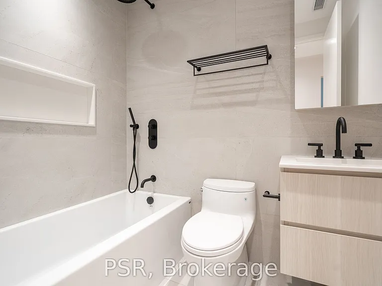 381 Madison Ave — Photo 19