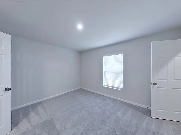 1729 Nebraska Loop — Photo 12