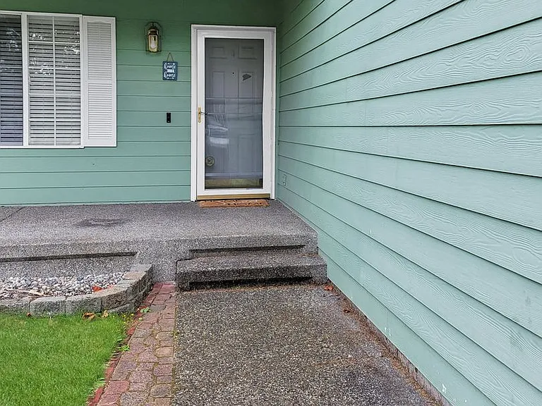 1822 22nd Ave SE — Photo 10