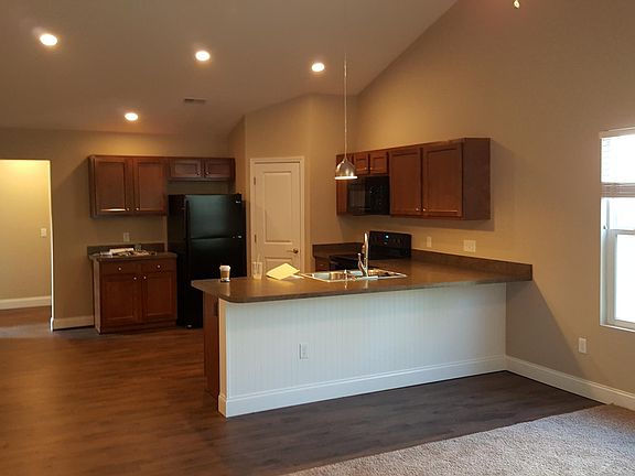 5th image of 10601 River Oak Dr