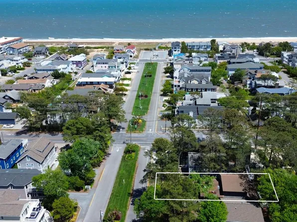 206 Wellington Pkwy, Bethany Beach, DE 19930