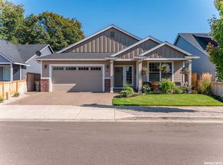 1076 Robbins Way, Lebanon, OR 97355