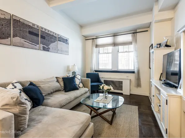 299 West 12th Street image 1 of 4