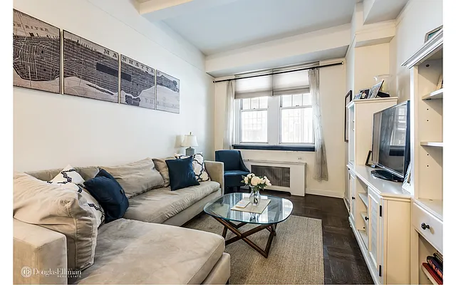 Sold by Douglas Elliman | media 8