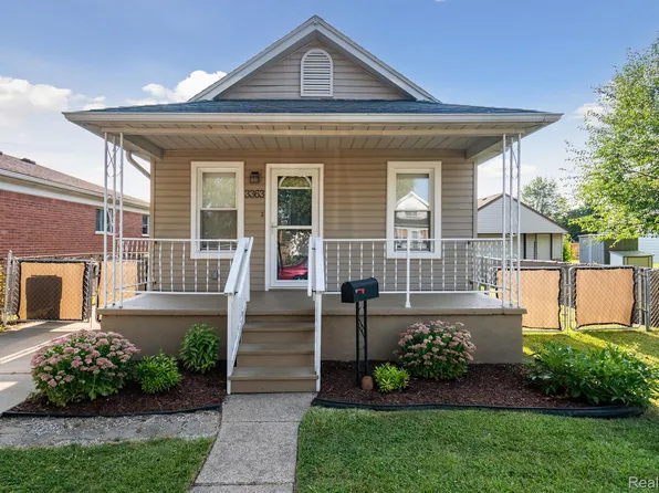 3363 16th St, Wyandotte, MI 48192