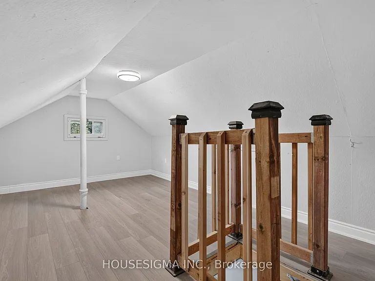 342 Carlton St — Photo 25