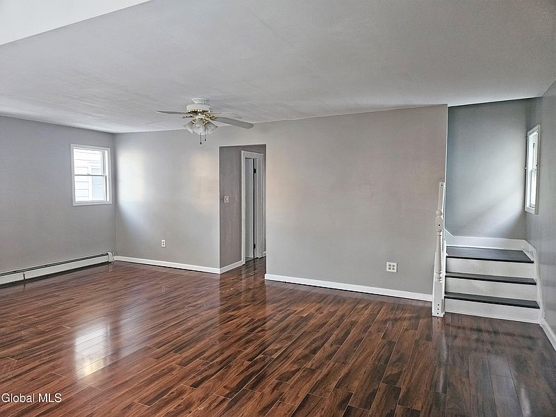 2nd image of 32 Eagle Street