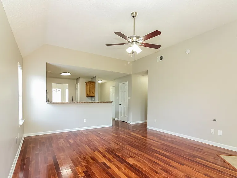 5842 Carrel Cv — Photo 6