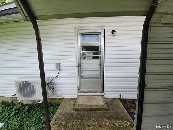 3rd image of 1208 Thomasville Rd