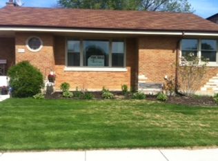 9253 S Francisco Ave, Evergreen Park, IL 60805