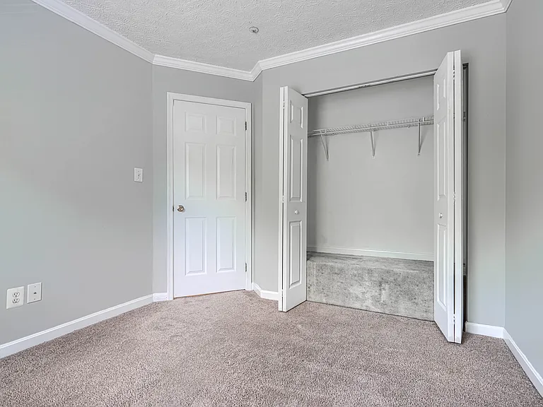 5035 Bridgeford Cir — Photo 7