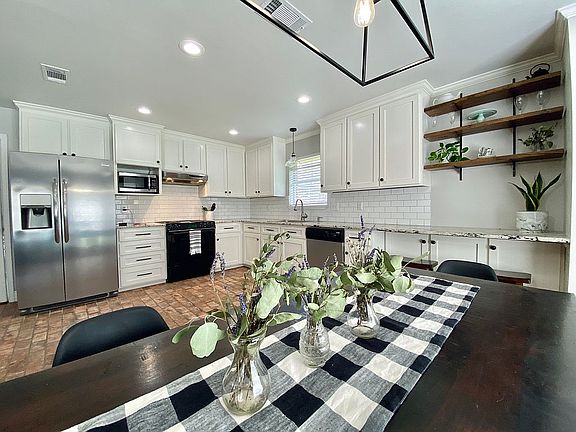 2nd image of 12353 Mimosa Dr