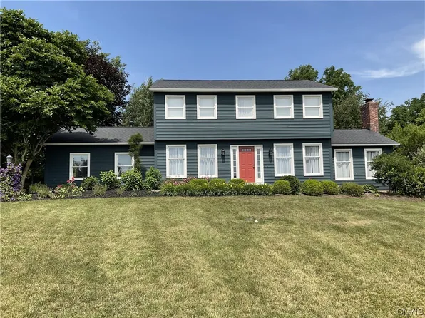 3964 Rodeo Cir, Camillus, NY 13031