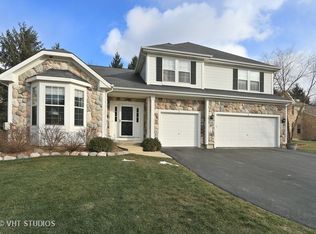 407 Stafford Ct, Lindenhurst, IL 60046