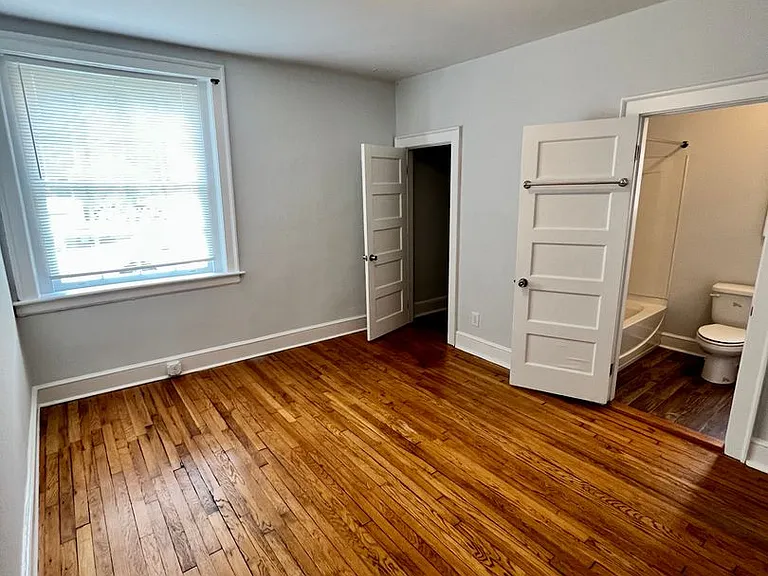 1107 W Grace St — Photo 28