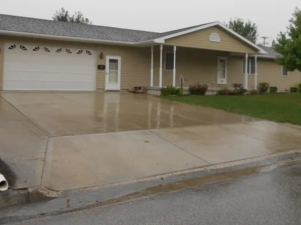 1441 Oleson Park Ave, Fort Dodge, IA 50501