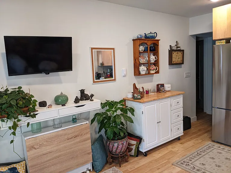 947 Terry St — Photo 10