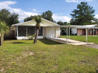 102 Park Rd, Interlachen, FL 32148