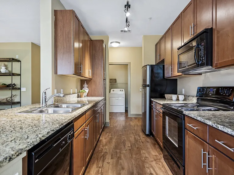 Acadia at Cornerstar Apartments — Photo 16