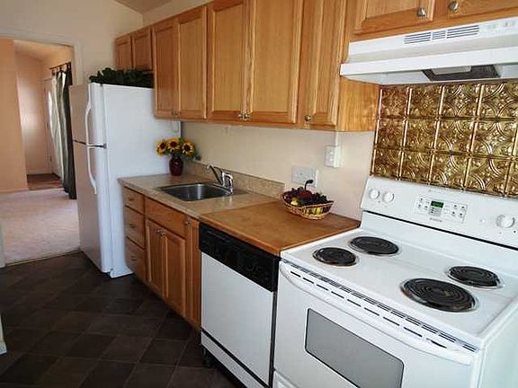 5th image of 3426 Stanhope Dr