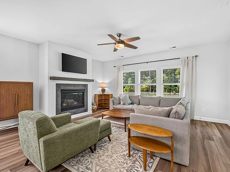 3177 Safe Harbor Way — Photo 15