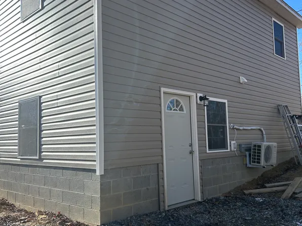 123 Banjo Ct #A-123b, Princeton, WV 24740