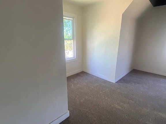 2nd image of 248 N Willow Ave