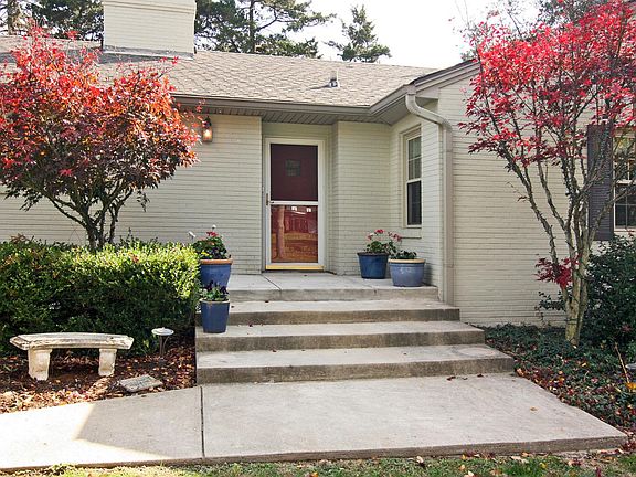 2nd image of 503 W 77th Street South Dr