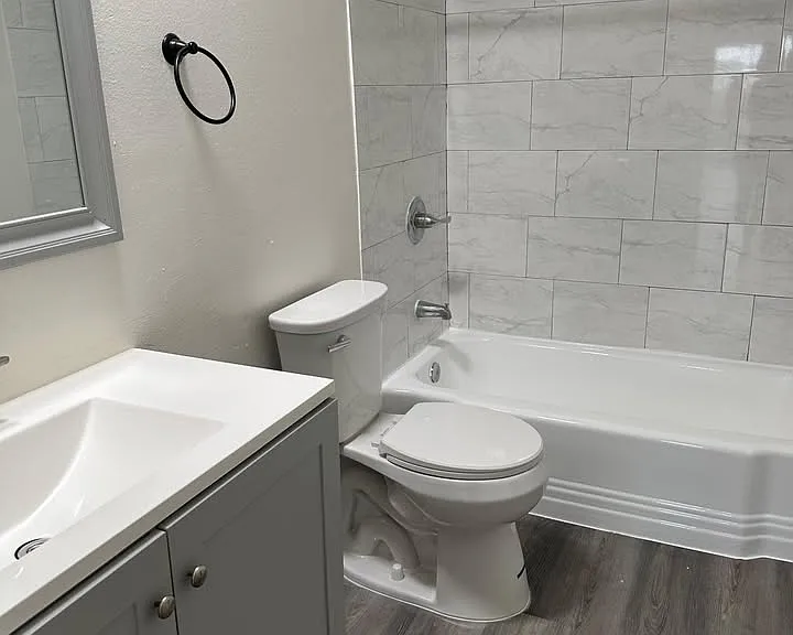 1611 W Garvey Ave — Photo 15