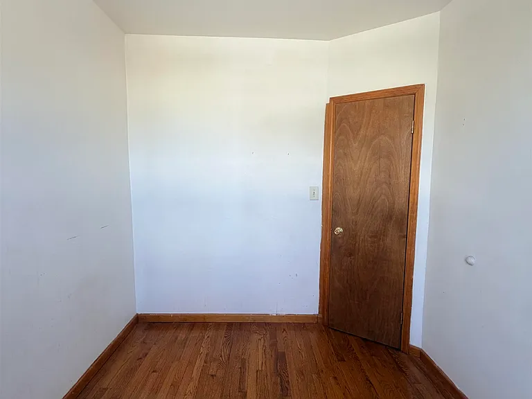 693 Kennedy Blvd #2 — Photo 7