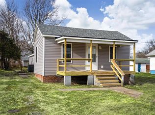 1115 N Madison St, Litchfield, IL 62056