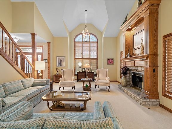 4th image of 2043 Kingscote Cir NE