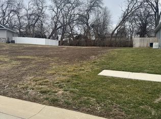 83 Firefly Ct, Chatham, IL