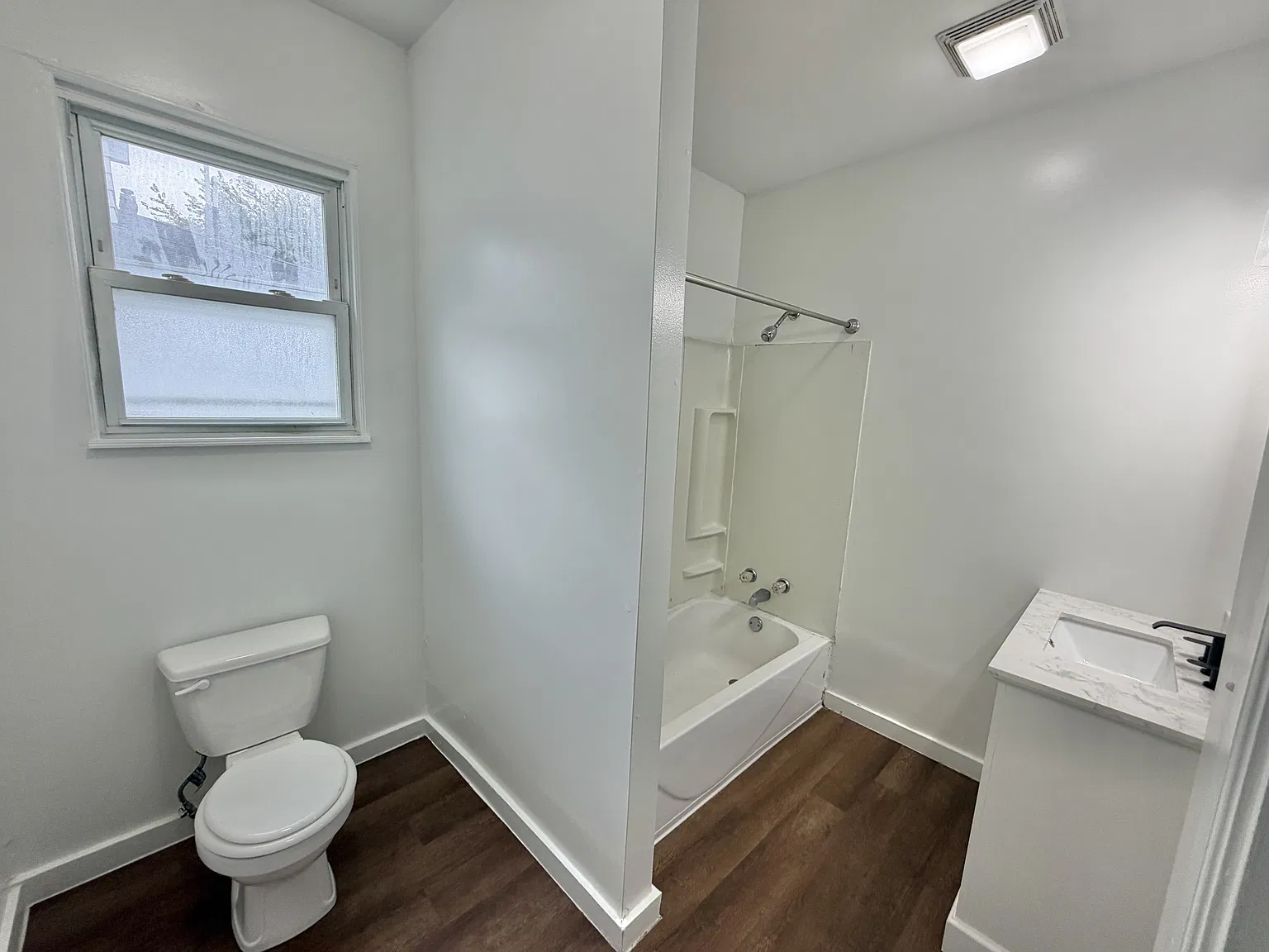 617 S Locke Street - 1 — Photo 4