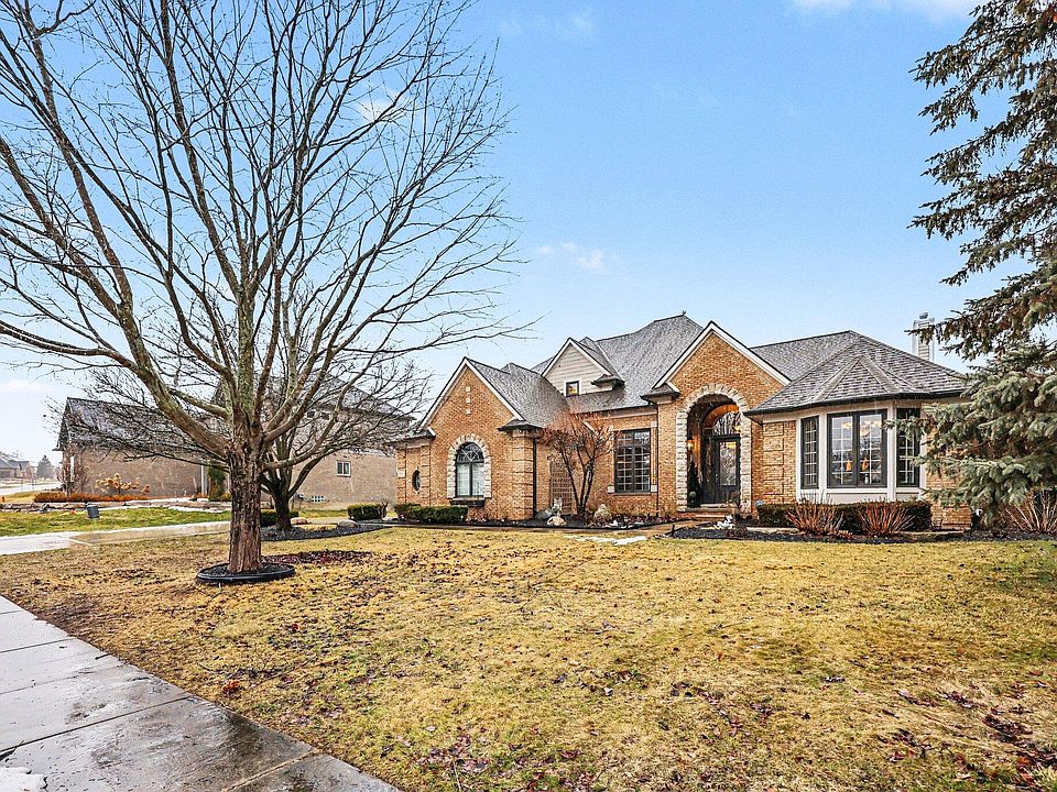 372 Overlook Dr, Oxford, MI 48371 | Zillow