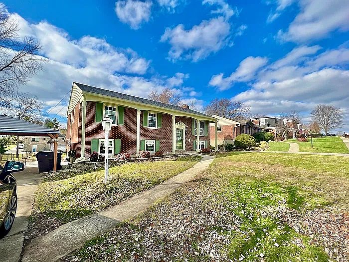 1st image of 3414 Meadowlark Dr